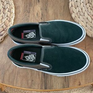 Green Men Slip on Vans Suede Popcrush size 8